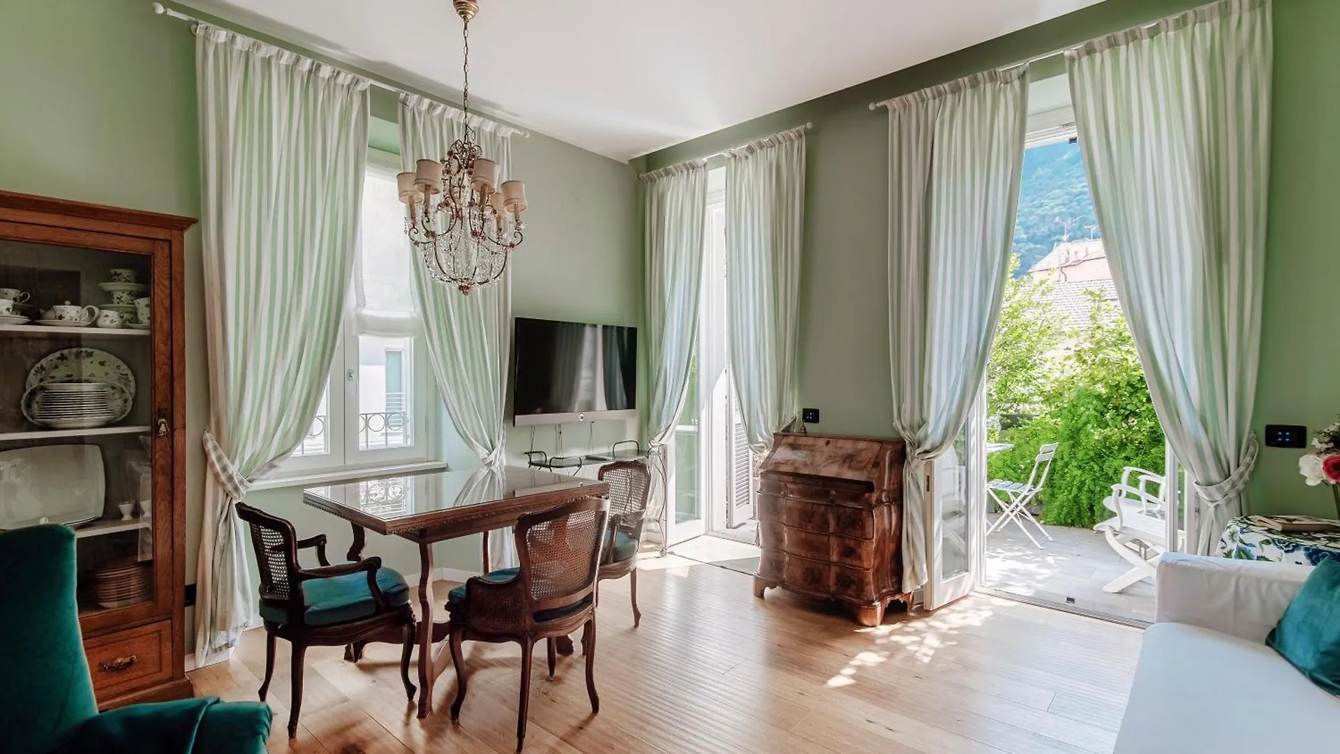 Green Home 65 - The House Of Travelers Como