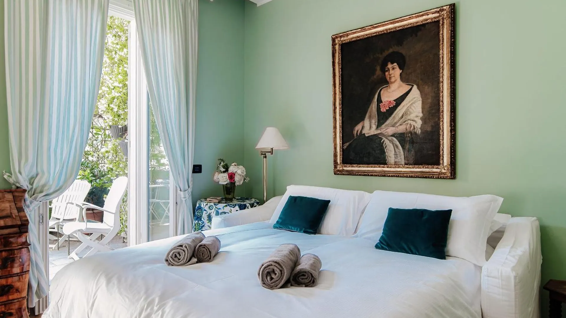 Green Home 65 - The House Of Travelers Como